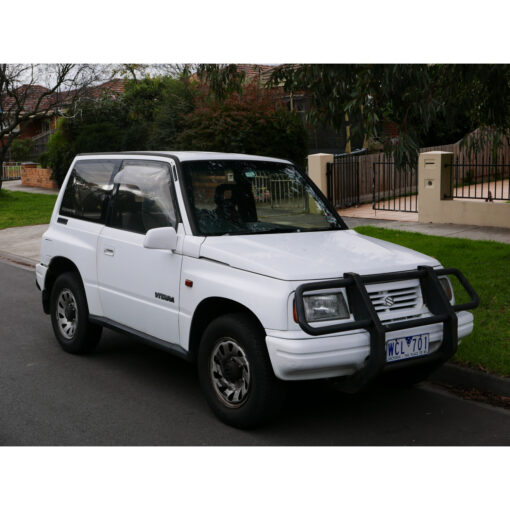1995_Suzuki_Vitara_(SE416V_Type3)_JLX_hardtop